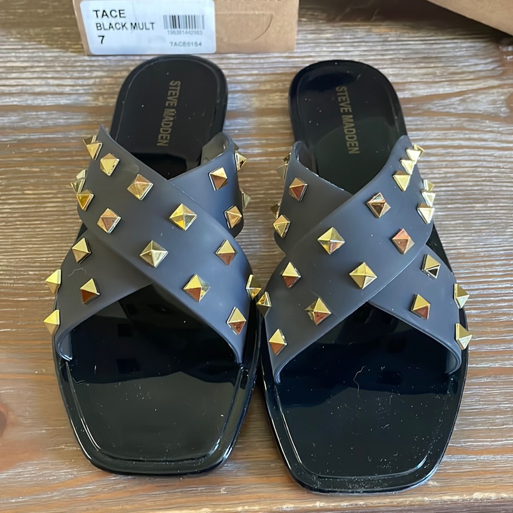 NWT Steve Madden 7